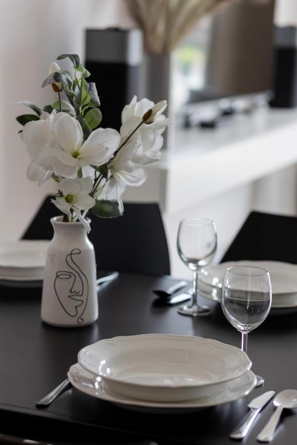 Trendy Apartment Marszalkowska With City View Near Ogrod Saski By Noclegi Renters Warschau Exterior foto